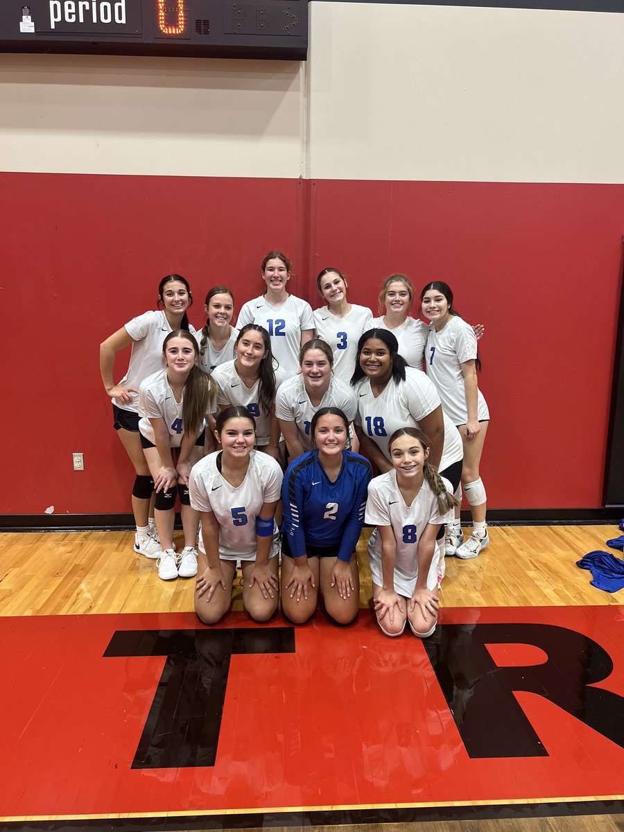 Robinson Volleyball tweet media