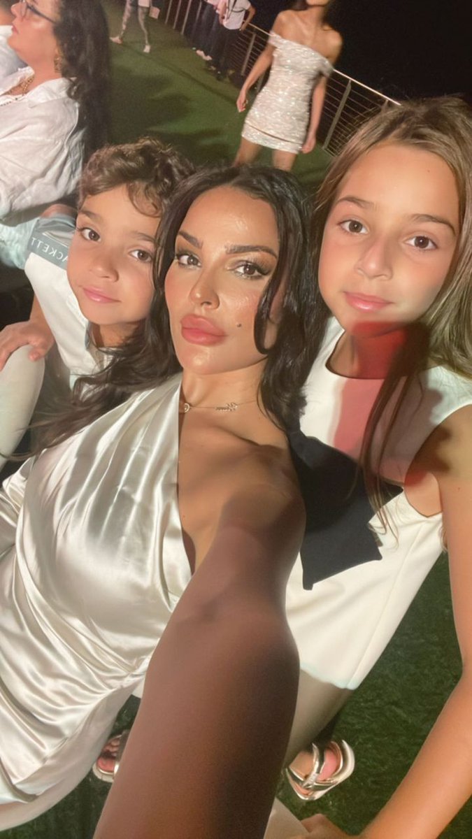 GOD BLESS🙌🏻🤩🫀
<a href="/nadinenjeim/">Nadine Nassib Njeim 🏆</a> #NNN