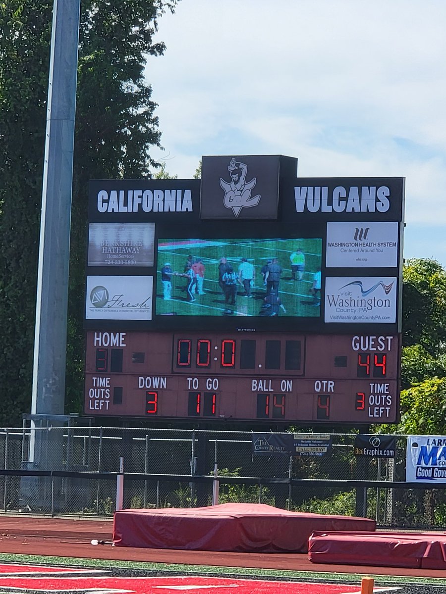 bfrye3's tweet photo. Huge day @SURamsFootball 44-34 winners to move to 3-0. @zachfrye99  50th career game/start. 500th collegiate snap https://t.co/guZRS1beXW