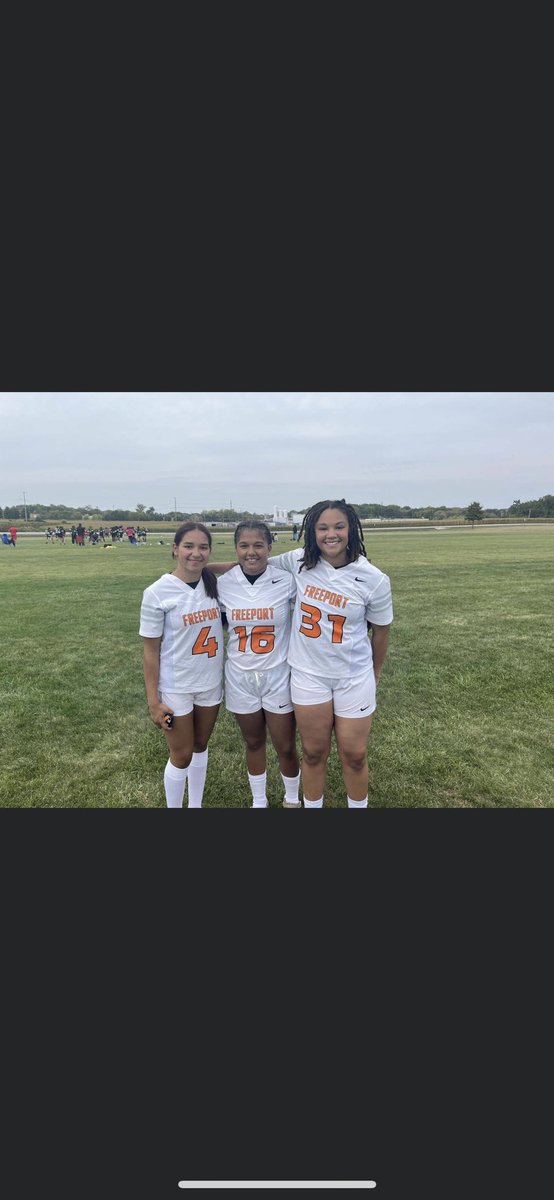 DedmondMirakel's tweet photo. It's a great day to be from the PORTTTT! Girls flag football got to play in their first game and ended it with the W!!!!!! Catch the team Friday 9/22 @4:30 at Pretzel Stadium against Harlem for homecoming! 🥨 

"CUZZZZ WHO SAID GIRLS CAN'T PLAY FOOTBALL???" 🩷🥨🏈 https://t.co/VDV8ay1o2V
