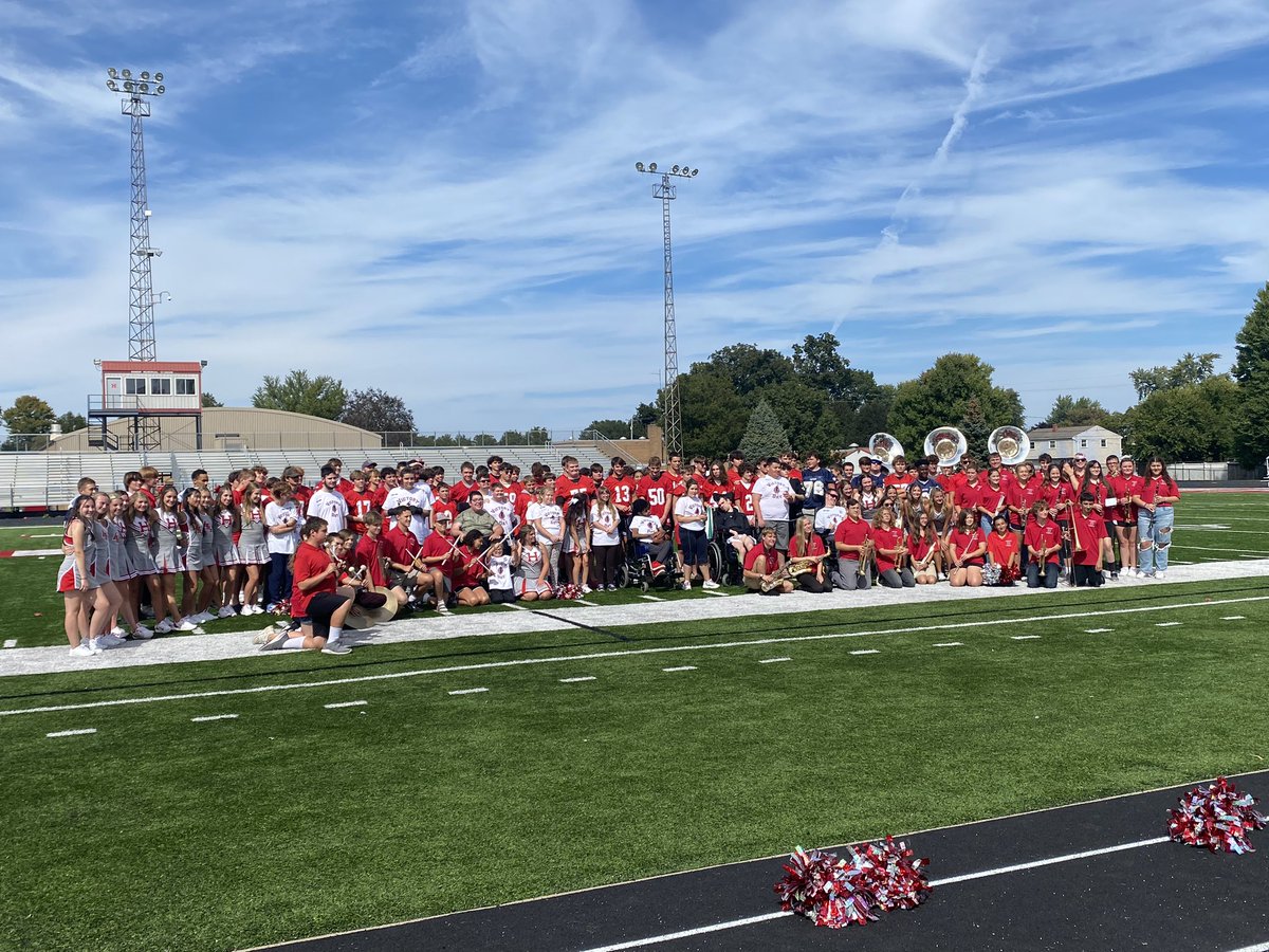 ms_vilk's tweet photo. Victory Day!! Thanks to everyone that came out to support and celebrate as the kids played, cheered, and marched! Special thanks to Huron High &amp; St. Mary’s CC #OneHuron https://t.co/iGwu7ztqRR