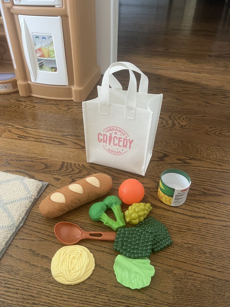 nottodayyoubum's tweet photo. I just bought all of this at my baby cousin’s grocery store for $372. https://t.co/cKzmeOBpMc