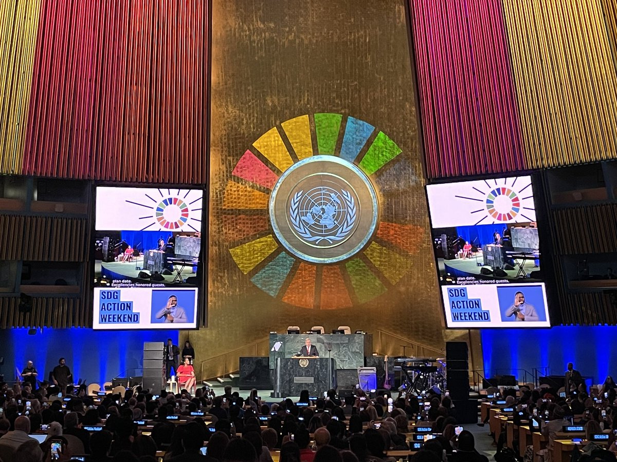 Ciara Judge (@ciarajudge_) on Twitter photo Hearing first from <a href="/antonioguterres/">António Guterres</a> and one of the first things he says is that the UN, and this week, belongs to young people 🤩 #SDGSummit Hearing first from <a href="/antonioguterres/">António Guterres</a> and one of the first things he says is that the UN, and this week, belongs to young people 🤩 #SDGSummit