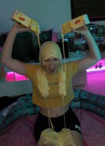 trash_ashx's tweet image. Clip will be posted 🤣🤣🤣
All for #StarField X #gameoncancer charity ❤️❤️ and yes it was FREEZING🥶 #ad #Fundraiser