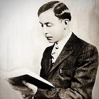 Revelation10v7's tweet photo. #17and19 are #TwinPrimes
Population of #OriginalNation:
"17"million + 2million
= "19"million
#VisionExperience (1985, Mexico):
"17" Sept. - Vision
"19" Sept. - Earthquake
#HolyQuran 4:157-4:159
4+1+5+7 = "17"
4+1+5+9 = "19"
#4157and4159 are #TwinPrimes
"ISLAM is MATHEMATICS" https://t.co/Q2FWiFYnWC