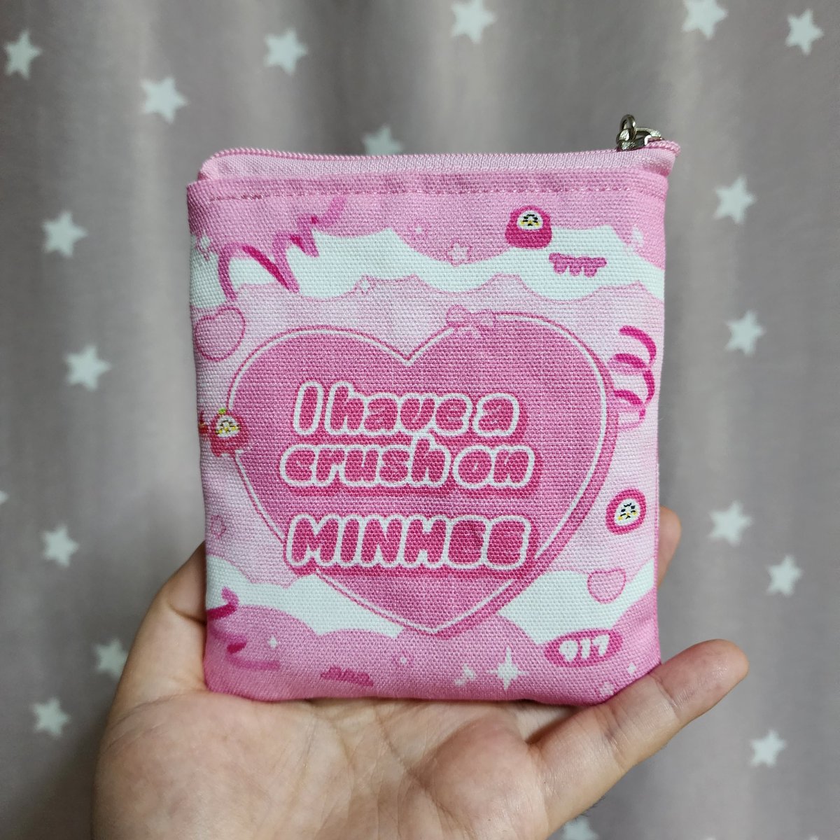 ❤️𝐇𝐀𝐏𝐏𝐘 𝐁𝐈𝐑𝐓𝐇𝐃𝐀𝐘❤️

강프대명절 민희의 생일을 맞이하여!
민희3공바인더 1분
민희파우치 1분
총 2분께 선물로 드립니다!!

💟 샘플제작용이나 하자 및 사용감 없는 새제품입니다!!
💌배송비 당첨자 부담
💌 #rt 만해주세요!

#CRAVITY #MINHEE
#HAPPYMINHEEDAY
#가을에_감자_받아_가세요