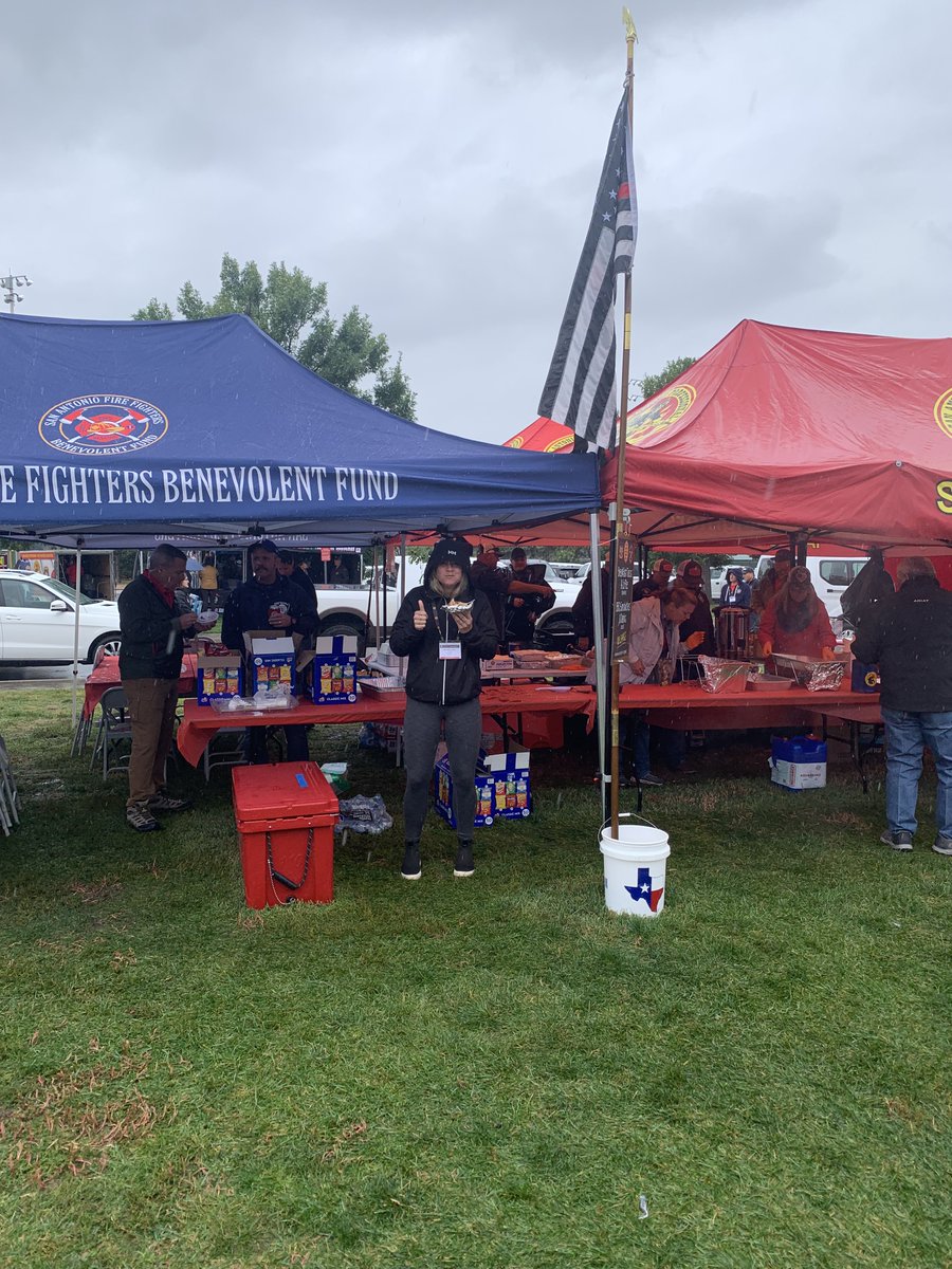 oakvillepffa's tweet photo. This week #Local1582 Supporting family members of our fallen in Colorado Springs @IAFFofficial Fallen Fire Fighter Memorial. https://t.co/2p9mOQZkbv