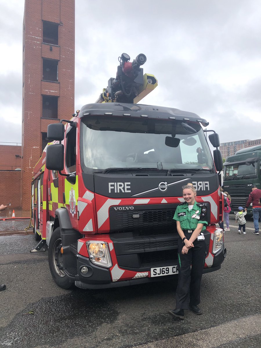 ElishaHughesHC's tweet photo. Today I am at Salford Fire Station with the #SaveALife campaign. It has been an amazing day! From training people to talking to the members of public, it has been an enjoyable day!
@stjohnambulance @SJAGMYouth #CadetReporter #StJohnYouth https://t.co/xWEZ5rKhlA