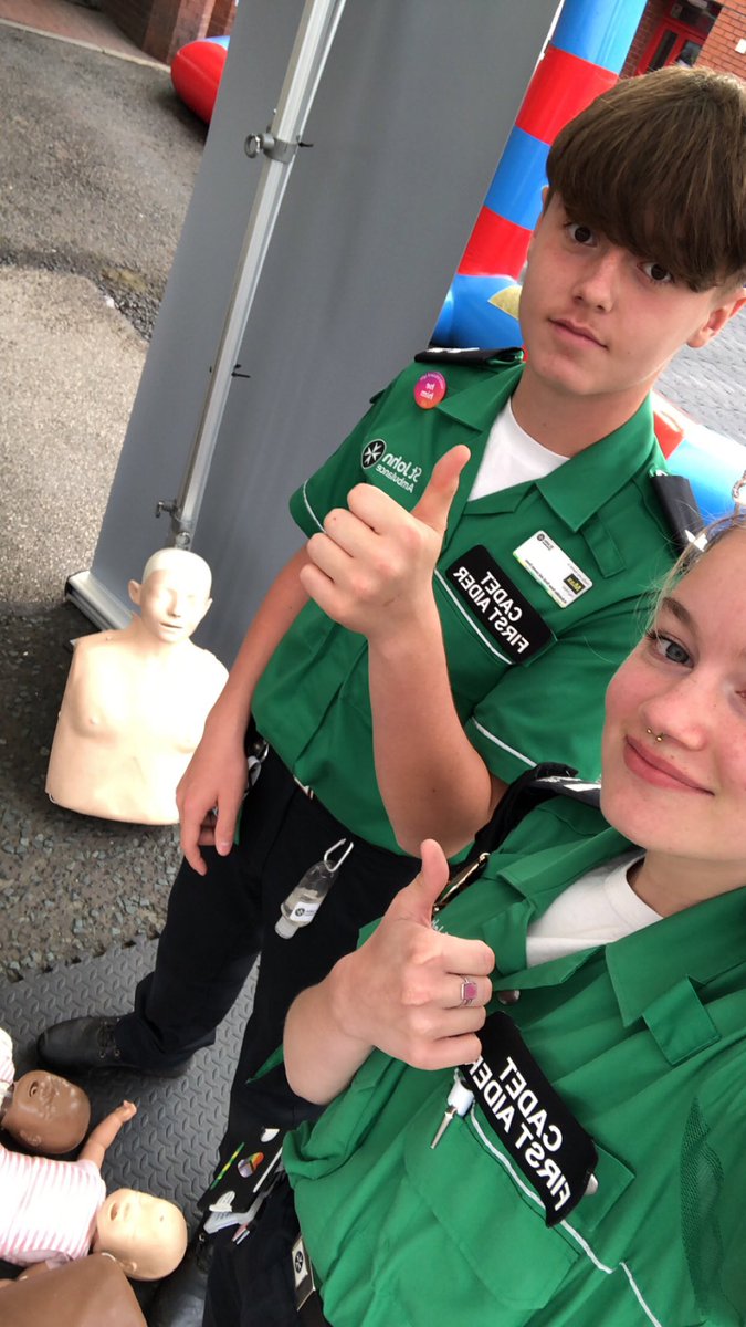 ElishaHughesHC's tweet photo. Today I am at Salford Fire Station with the #SaveALife campaign. It has been an amazing day! From training people to talking to the members of public, it has been an enjoyable day!
@stjohnambulance @SJAGMYouth #CadetReporter #StJohnYouth https://t.co/xWEZ5rKhlA