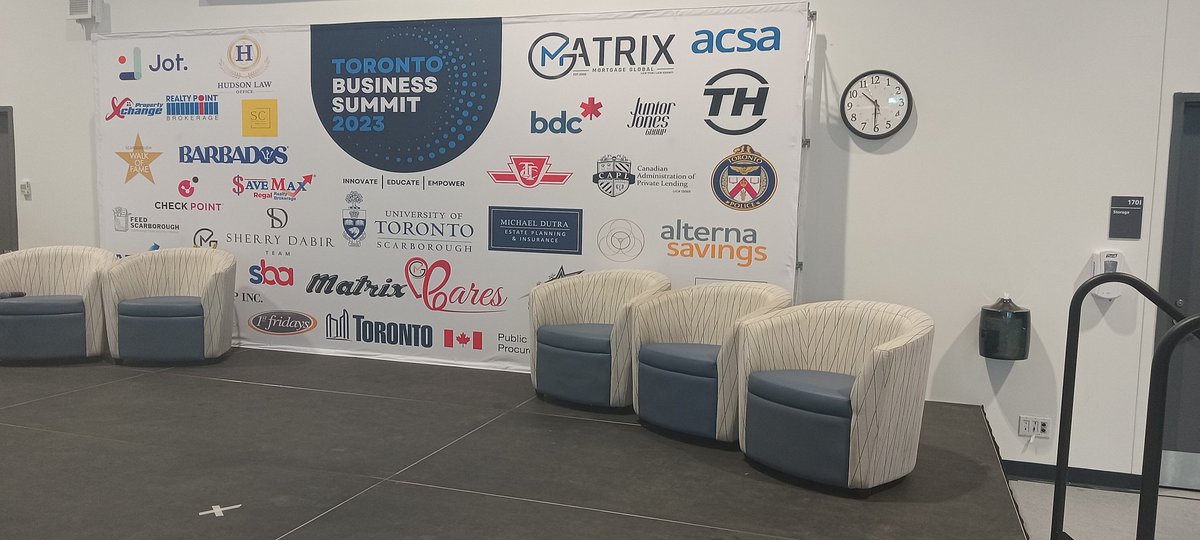 J_Barr11's tweet photo. Alterna Micro Finance Team is excited to be at Toronto Business Summit 2023. Chatting with entrepreneurs and Ecosystem partners @alternasavings #microfinance #alterna #entrepreneurs https://t.co/buQhI97hPc