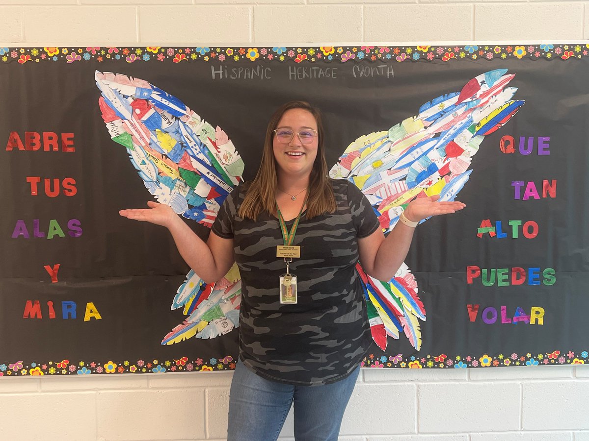 RSLALead's tweet photo. Mrs. Parra's students created the bulletin board below to help us celebrate HISPANIC HERITAGE MONTH. The bulletin board reads, "Open your wings and see how high can you fly." https://t.co/9hqCbDI4k1