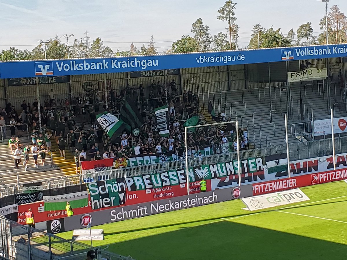 MyhreKasper's tweet photo. SV Sandhausen-Preussen Münster 0-2
🏟 Stadion am Hardtwald
🇩🇪 3. Liga
Langt under Tysklands høje niveau ift kampoplevelsen, stemning, stadion. 
Specielt at udebaneafsnittet er på samme endetribune som de aktive hjemmefans.
Fin stemning fra Münster 
#groundhopping 
#SVSSCP #scp06 https://t.co/ETRfWHosvl