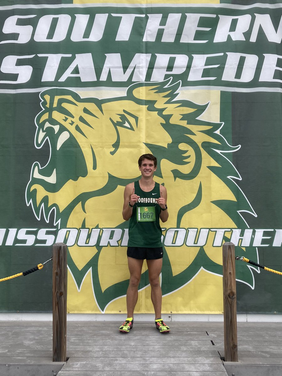 Spfhoundrunning's tweet photo. Connor Blackford runs 16:15 and breaks the MHS XC school record at the Southern Stampede!  #SpoofhoundPride #mhsxc https://t.co/eWagQxhL4V