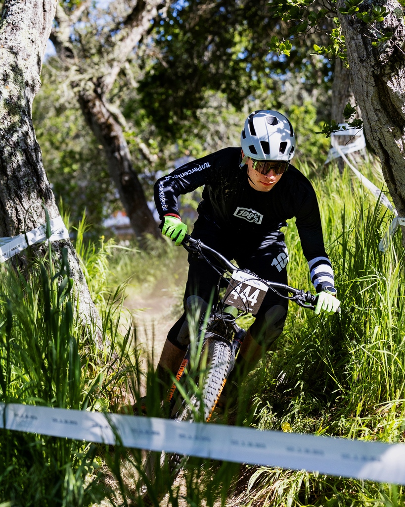 yamahabicycles's tweet photo. The #amproracing ebike racing team is back to racing at the GNCC this weekend with three rounds left to go. #tyteasdale, #mitchhawkins, and #alliecardozo are all running third place in their respective classes after the summer break, and feeling great going into the fall season. https://t.co/eYjs7MQCST