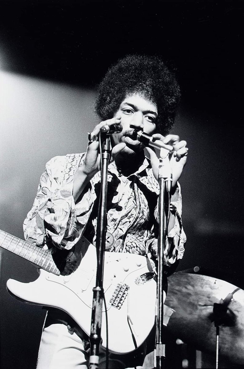 DJFreshwell's tweet image. #55YearsAgo on Sept 6, #TheJimiHendrixExperience, #SeattleCenterColiseum
"Spanish Castle Magic"
"Little Wing"
"I Don't Live Today"
"Red House"
"Purple Haze"
"Fire"
"Foxy Lady"
"Hey Joe"
"Come On (Part 1)"
"Voodoo Child (Slight Return)"
"Wild Thing"
"The Star-Spangled Banner"