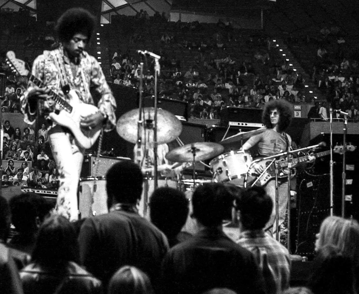 DJFreshwell's tweet image. #55YearsAgo on Sept 6, #TheJimiHendrixExperience, #SeattleCenterColiseum
"Spanish Castle Magic"
"Little Wing"
"I Don't Live Today"
"Red House"
"Purple Haze"
"Fire"
"Foxy Lady"
"Hey Joe"
"Come On (Part 1)"
"Voodoo Child (Slight Return)"
"Wild Thing"
"The Star-Spangled Banner"
