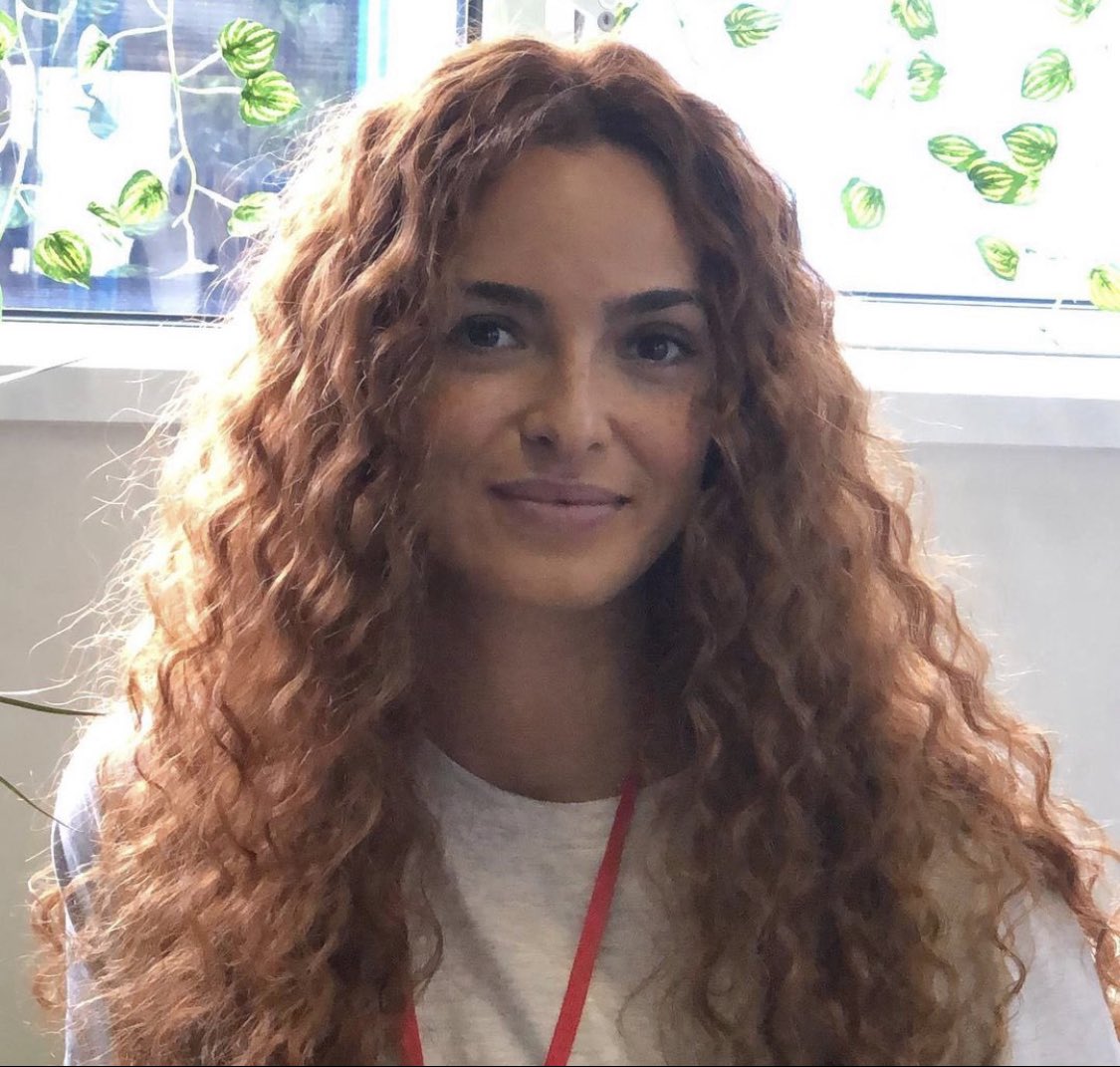 BestAnnaSH's tweet photo. Anna Shaffer as Triss Merigold behind the scenes of #TheWitcher Season 2 https://t.co/qqSYLfgPyJ