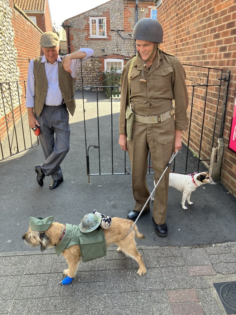 JaneCanDoSE4's tweet image. It’s all happening in North Norfolk! The Sheringham 1940s weekend is swinging 🎶 💃 #GreatFun #SocialHistory