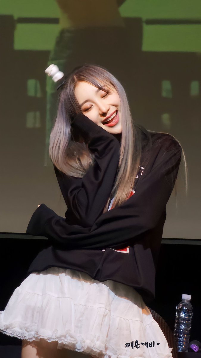 jjaeyonkkaebi's tweet photo. 2023.09.16
KiTbetter 팬사인회
#이채연 #LEECHAEYEON
#TheMoveStreet
#LETS_DANCE
#채연_네컷
귀엽고 사랑스럽고 😍 https://t.co/sBWKjtzo6I