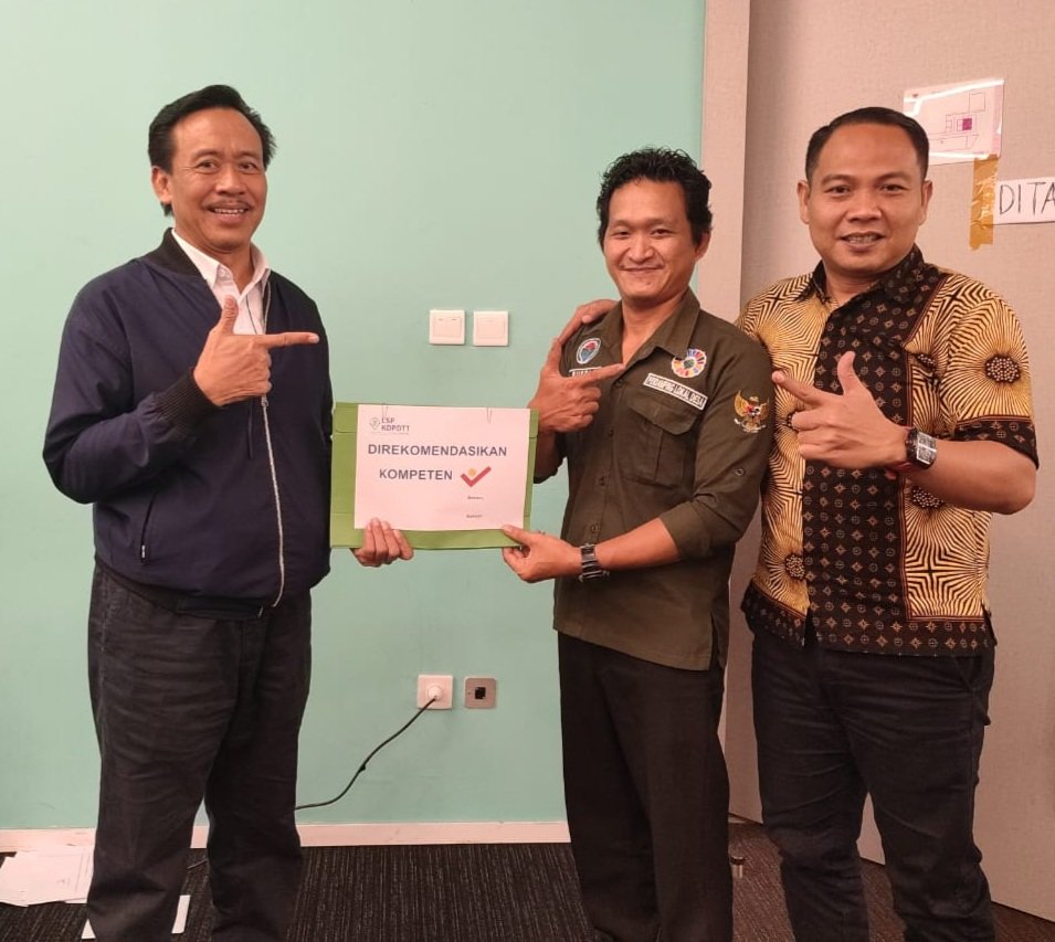 Selamat Gus mentri sehat,semoga amanah dari PLD kompeten Sumsel....AMIN
#GusProf
<a href="/jokowi/">Joko Widodo</a> 
<a href="/halimiskandarnu/">ABDUL HALIM ISKANDAR</a>
@Kemendespdtt
<a href="/malik_haramain/">malikharamain</a>
<a href="/imansyukri/">Iman Sukri</a>
<a href="/taufikmadjid71/">IG : taufik.madjid</a>
@yusradaridesa 
<a href="/azzameldzikrie/">#SantriIndonesia</a> 
<a href="/tppkemendes/">TPP KEMENDES</a>