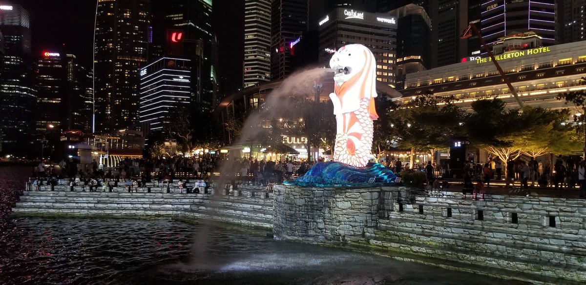 Made the most of a 24-hour stopover in Singapore... so much to see! So much good food! And a really kind and welcoming group of local furries to do most of it with :)