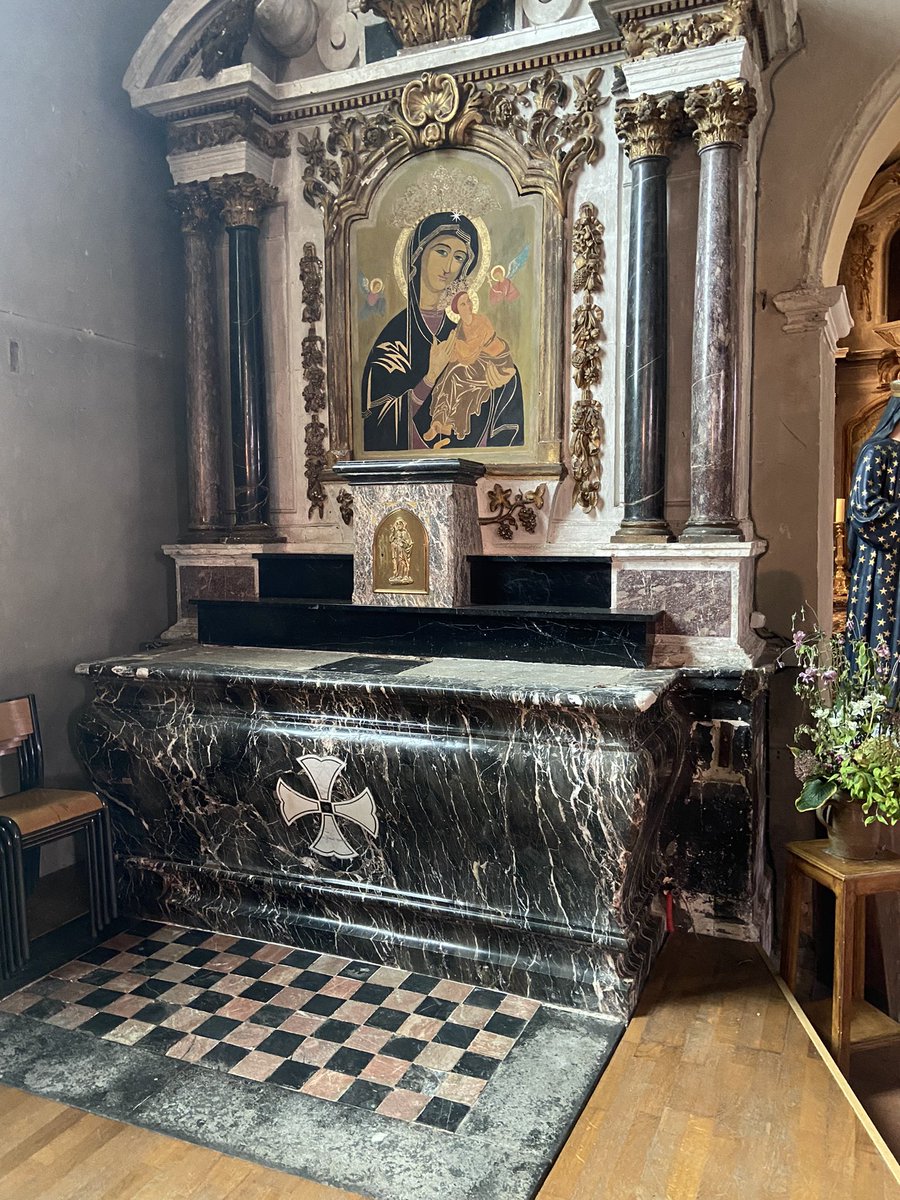 Cette année encore, je fais découvrir la belle histoire de l’église d’Argentré dans le cadre des JP.

À mes étudiants de l’<a href="/UCO_Laval/">UCO Laval</a> , j’espère que vous profitez de ces 2 journées pour découvrir les trésors qui nous entourent. Pas besoin de partir bien loin pour voyager ;-)