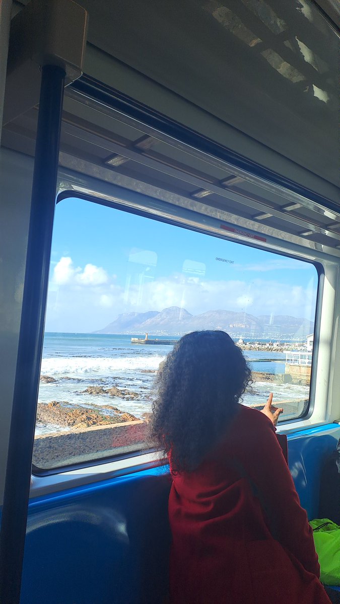 TourismTrainCT's tweet image. Weekends are fun when you enjoy with friends and family . Experience the #PeopleTrain and don't forget to tag us : @MetrorailWC @PRASA_Group 

Tell us your destination 🌊🌴
#CapeTown #Accessweek
