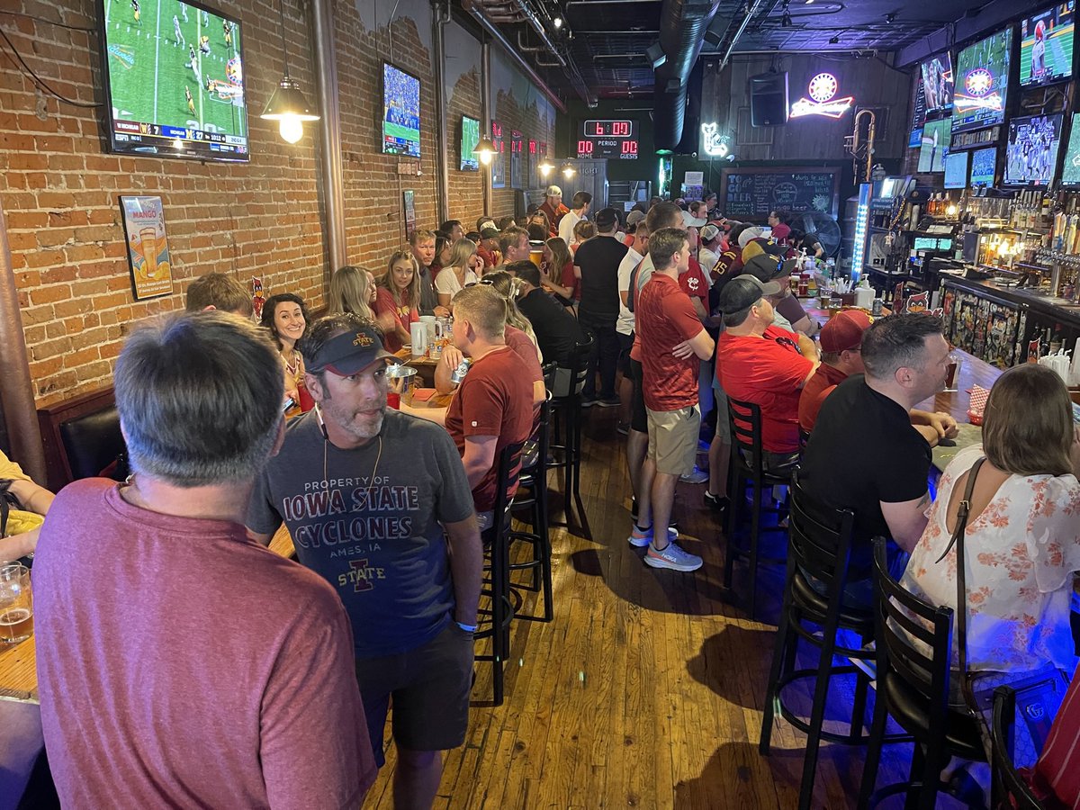 ISUAlumniDenver's tweet photo. We’re back at Society &amp; Tavern Littleton for kickoff in 20 minutes! See you there, Cyclones! #mileCYcity https://t.co/Ie31LxnHj2