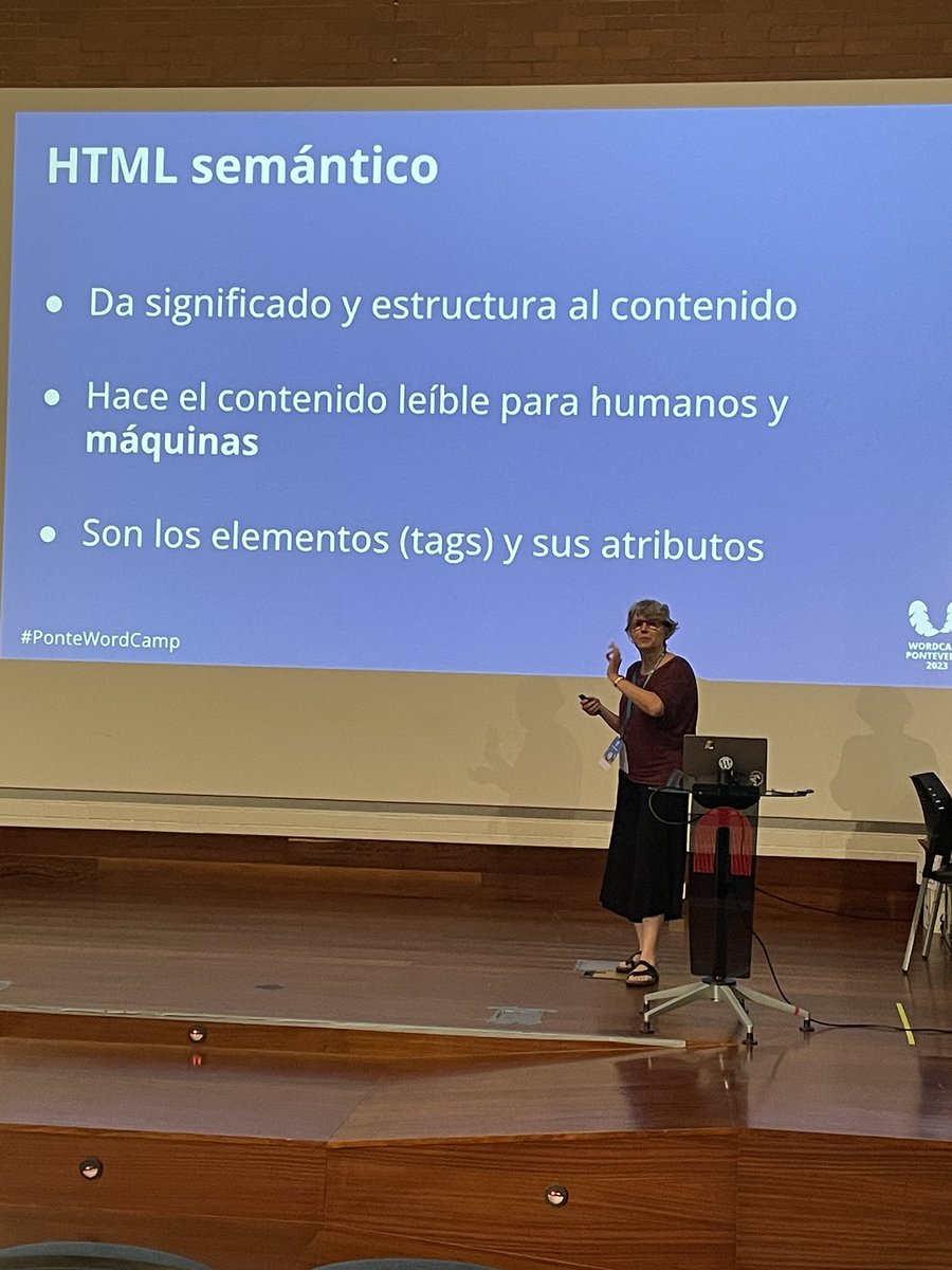 El HTML semántico permite que tu contenido sea internacionalizable, mejora la accesibilidad y el SEO, permite la interoperabilidad y es una buena práctica, lo ha dicho <a href="/NuriaRay/">Nuria Ray</a> #PonteWordCamp