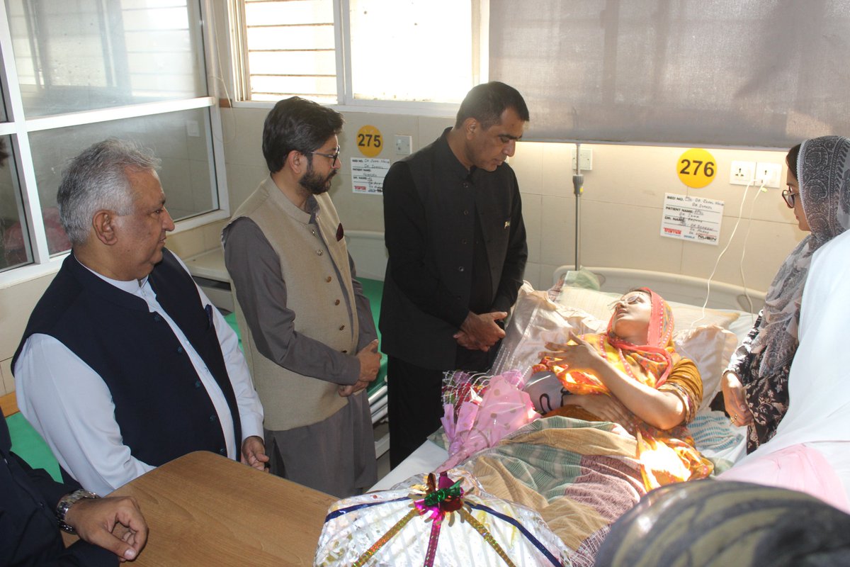 PolioFreeSindh's tweet photo. Mr. Sodhar committed that he &amp; his team actively collaborating with relevant authorities to investigate the incident &amp; implement measures to prevent such accidents in future. PEOC members Dr Ahmed Ali Sheikh &amp; Dr Shumail Rasool, ADC-II Nida Saman, &amp; DEOC members were present.2/2 https://t.co/kN2FEuX8ht