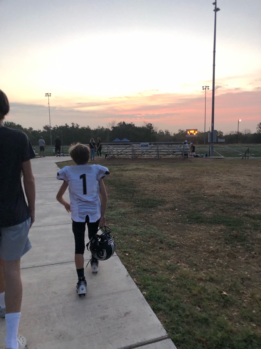 Early morning win after 5 weeks off with a broken hand 🏈 ☀️