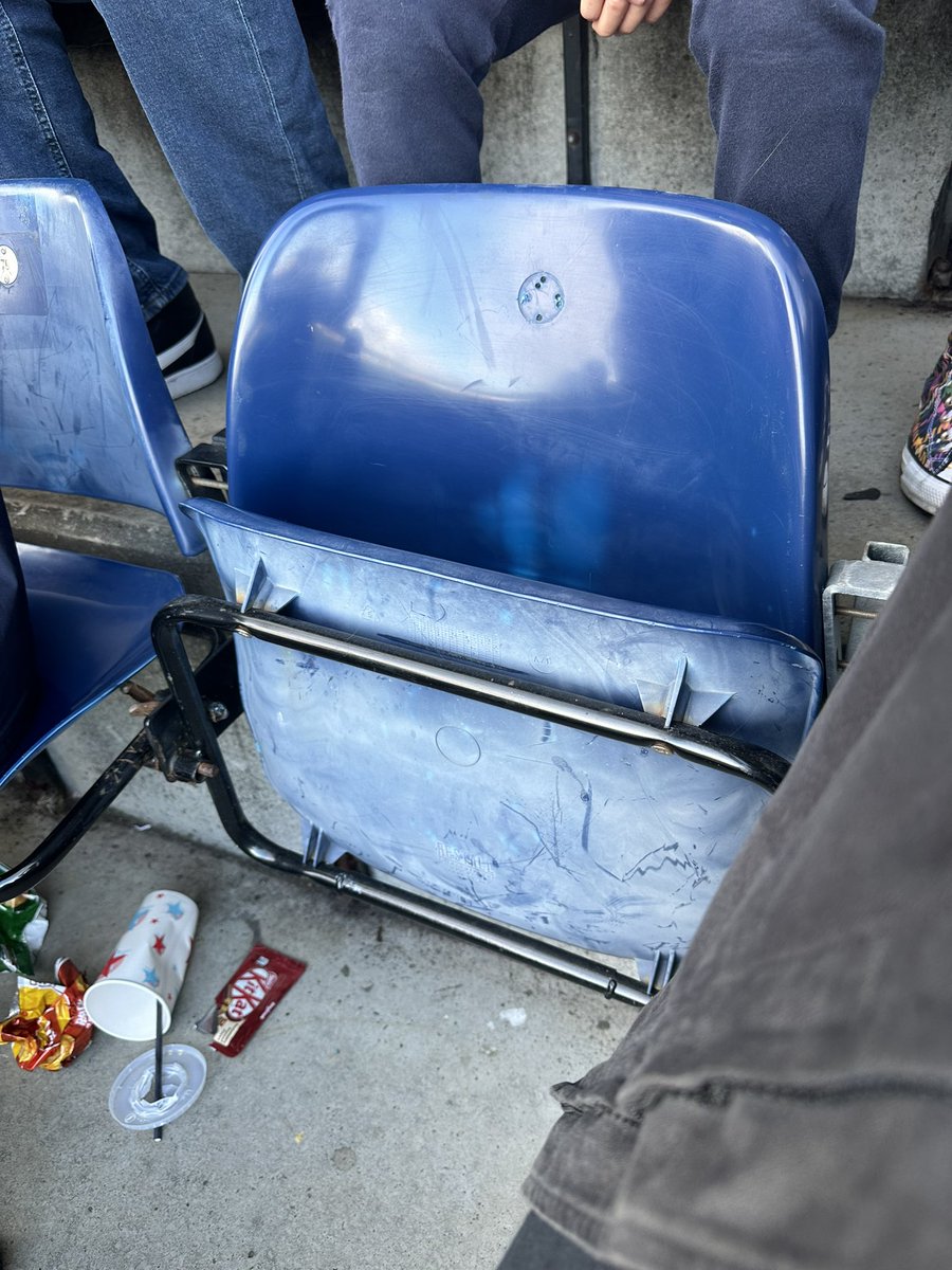 Falkirkdaft's tweet photo. What did @ProducerMac think of the goal? 👀 #LeftEarly https://t.co/kn29qI3bsA
