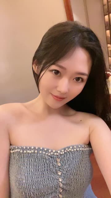 Tears099's tweet photo. 上周朋友刚去的，小嫂子，玩过小嫂子的都知道，活好，价便宜，人照几乎无差，绝对是稳赚不亏的 不知道兄弟们感不感兴趣 可以私我咨询 #武汉兼职  #武汉资源  #武汉  #武汉学生  #武汉大学生  #武汉修车 https://t.co/TxZUaCZx21