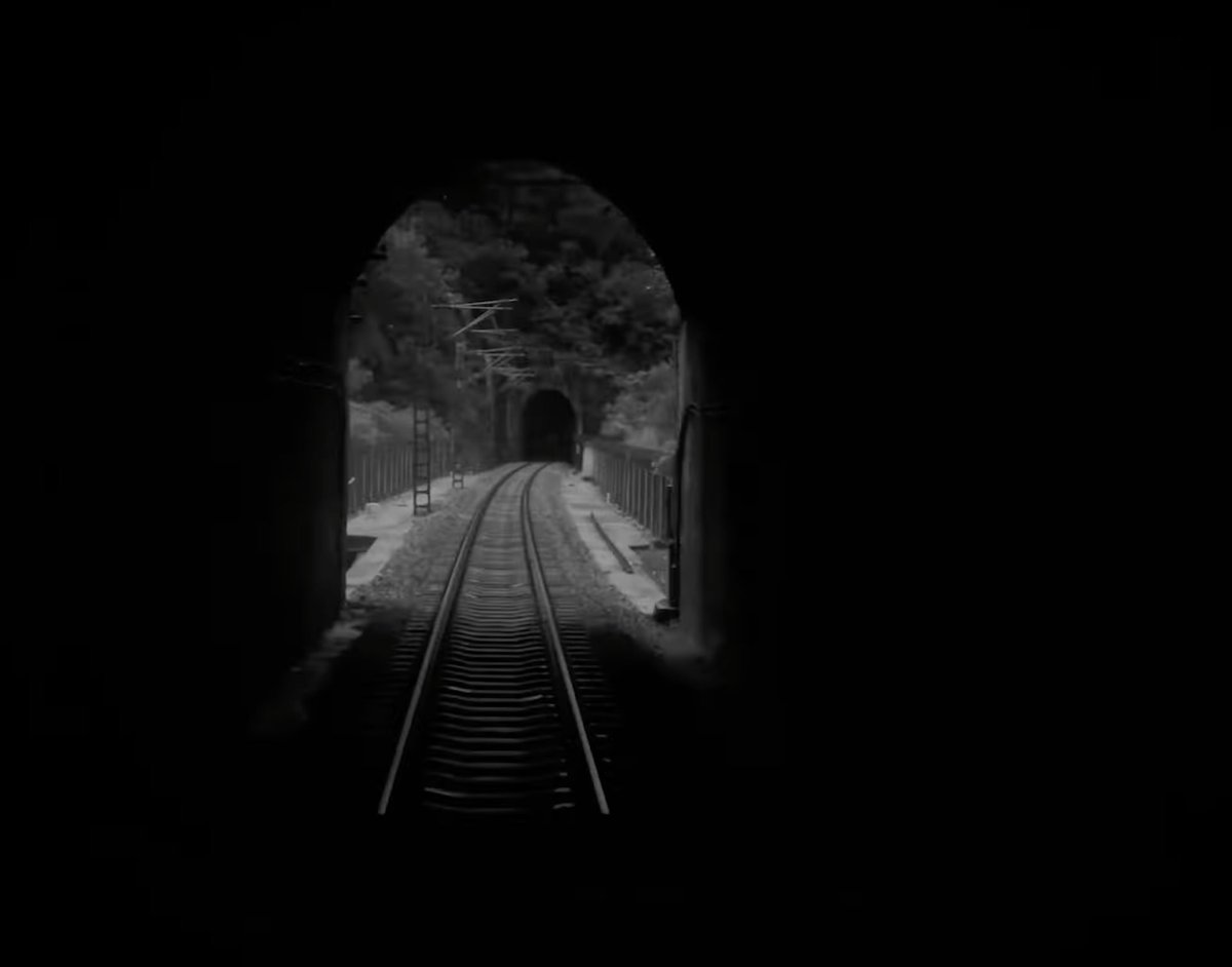 TheFilmStage's tweet photo. Shards of Moon (Bi Gan, 2023)

Watch it alongside new shorts by Terence Davies, Jia Zhangke, Radu Jude, and many more — all streaming free courtesy @FilmfestGent: https://t.co/rTR4YY3BR6 https://t.co/B9AdAaArcI