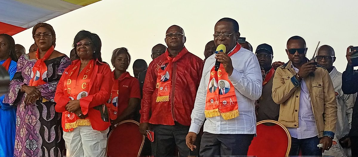 AfdcNationale's tweet photo. #AfdcMontAmba:  Clôturant l'opération de conquête du terrain de son parti à Kinshasa, stratégie baptisée "Batela Base", l'AM L'AFDC-A,M.Bahati met en garde contre la tricherie pdt les opérations électorales et appelle sa base militante à être derrière le candidat PR  FATSHI https://t.co/1CdikY9V23