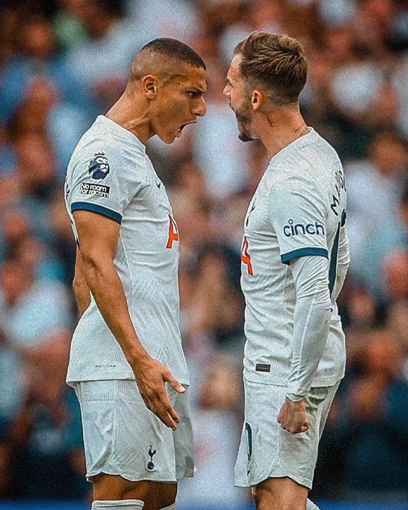sinfouluy_'s tweet photo. 🤯 𝗥𝗘𝗠𝗢𝗡𝗧𝗔𝗗𝗔 𝗘𝗦𝗣𝗘𝗖𝗧𝗔𝗖𝗨𝗟𝗔𝗥

🔥 Con goles a las 98' y al minuto 100', Tottenham dió vuelta un partido increíble ante el Sheffield United.

🔝 Los de Postecoglu quieren dar que hablar esta temporada. Siguen invictos, y son junto a Liverpool, escoltas del City. https://t.co/JBBMBvrzAa