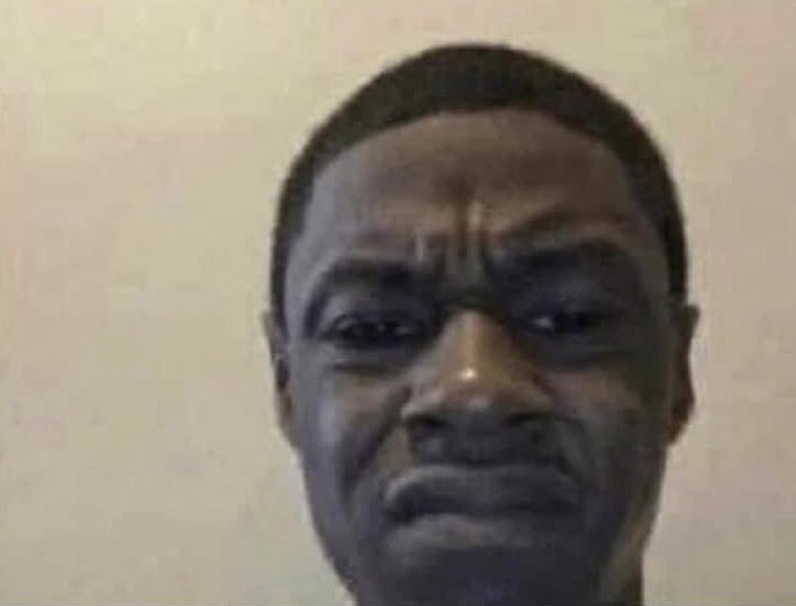 Certe volte semplicemente faccio questa faccia e poi continuo la mia vita