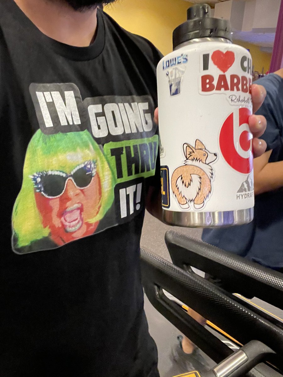 Terabites123's tweet photo. My new gym shirt 😅 @LushiousMassacr I’m going thru it!! https://t.co/EFJ1SM9rRA