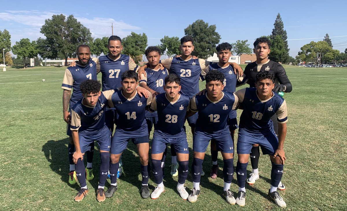 Final: 
Merced 3 
Cosumnes River 0 

⚽️ ‘31 Edgar Vasquez
⚽️ ‘55 David Lozano
⚽️ ‘84 Angel Sánchez 

A great win at home to end the week. 

Starting XI: