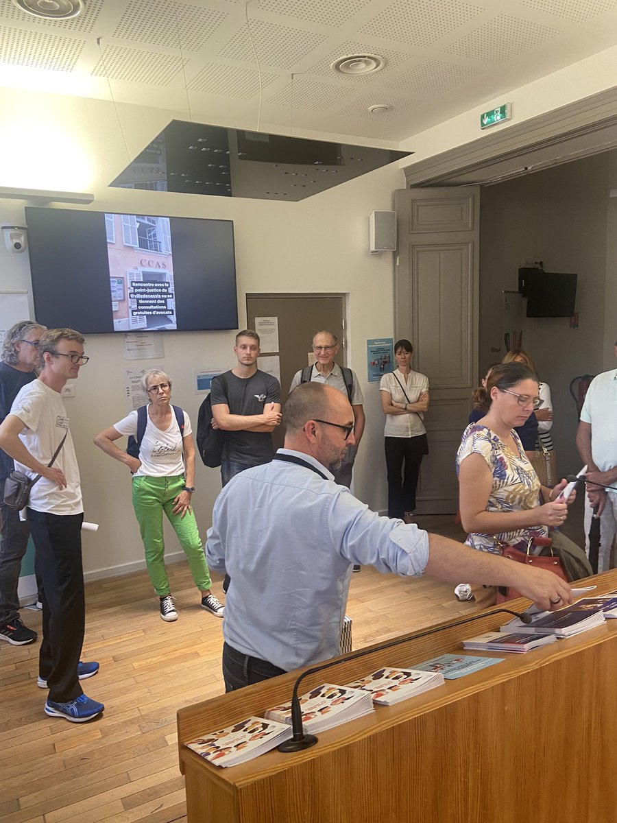cdad13bdr's tweet photo. #Journeesdupatrimoine 

➡️ Bilan : 1 083 visiteurs au tribunal judiciaire de Marseille, où le CDAD13 avait un stand 

➡️ Découverte de l’#accesaudroit et des dispositifs mis en place par le CDAD13 tout en s’amusant 

Merci à tous d’être venus si nombreux https://t.co/X6zT8rSvoT
