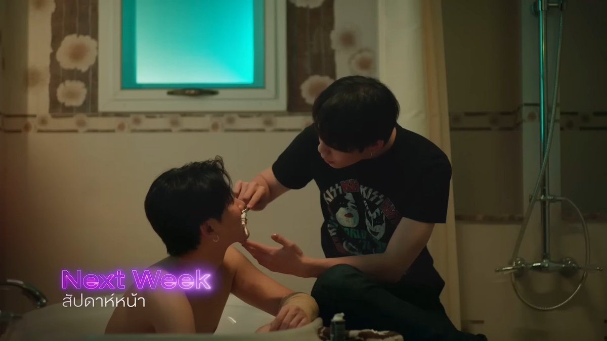 perthsea's tweet photo. mesmo com a forma que o ray tratou ele nesse episódio, o sand ainda vai cuidar dele e ficar ao lado dele no episódio da semana que vem. sand como vc se sente sendo o único homem que presta nessa série?
#OnlyFriendsSeriesEP6 #OnlyFriendsSeries https://t.co/NytgL3hG5Q