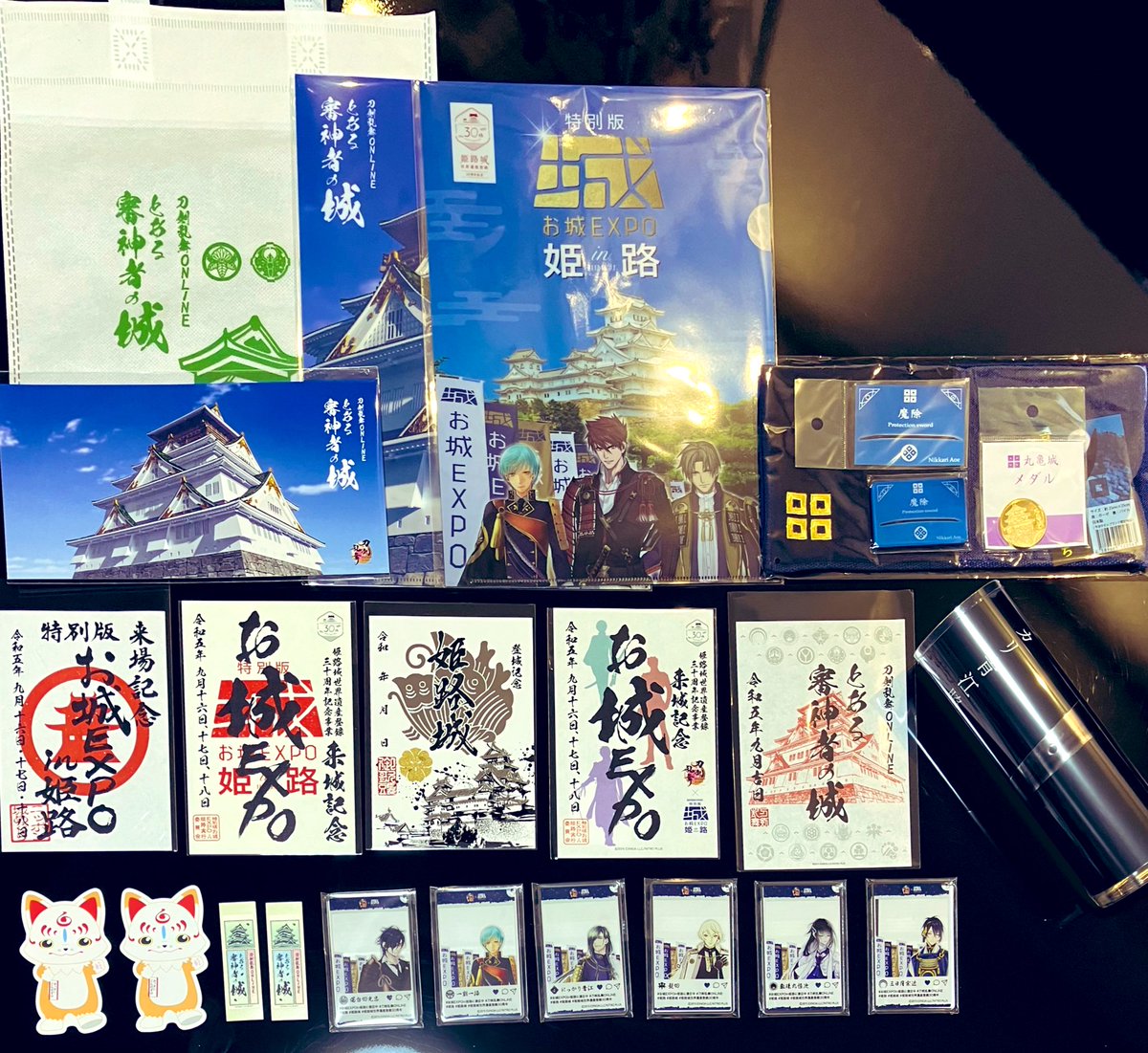 tamamonodane's tweet photo. お迎えした刀剣乱舞グッズはこんな感じです。
クオリティの高さが凄い…✨

家族と手分けして、最推しの青江さん買えました😂

激戦予想のラーメンセット発売前の16日参戦＋宴奏会のグッズは諦めてブース直行→会場30分強で長谷部さん、長義さん完売。
皆様、可能な限り早めの参加がオススメです…！ https://t.co/nzoemaJCtx
