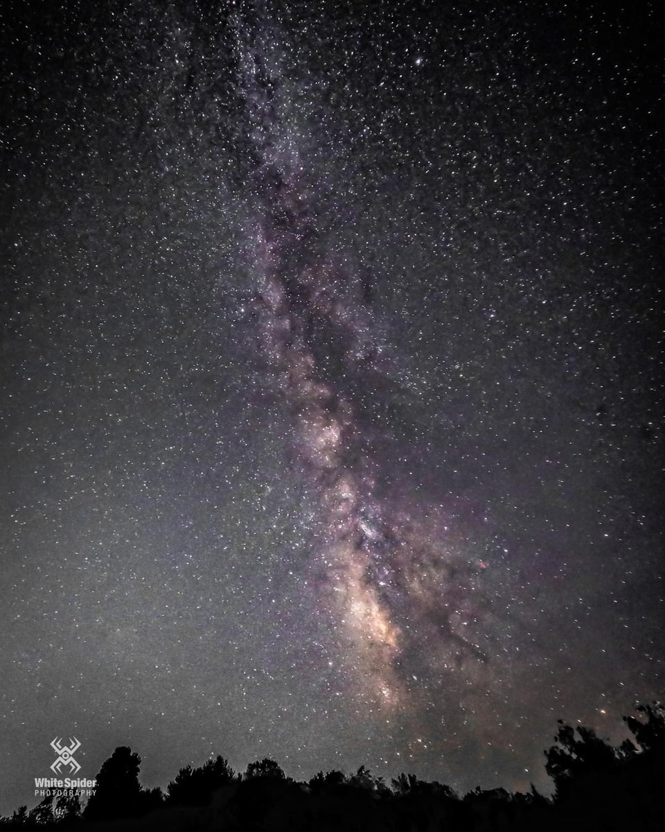 WhiteSpiderInc's tweet photo. Hello Beautiful 🌌 #milkyway #Astrophotography @StormHour @ON1photo https://t.co/JNHXySTsYt