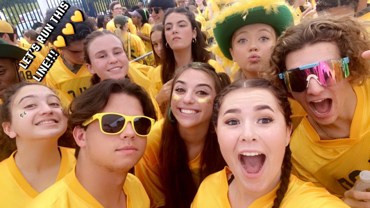 Miranda_Lilli_'s tweet photo. Let’s gooooo boys!! #SicEm #BaylorFootball https://t.co/kOyAITQ3od
