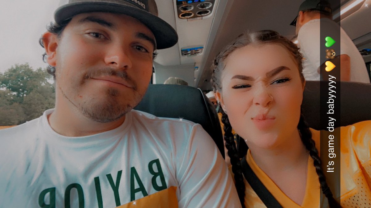 Miranda_Lilli_'s tweet photo. Let’s gooooo boys!! #SicEm #BaylorFootball https://t.co/kOyAITQ3od