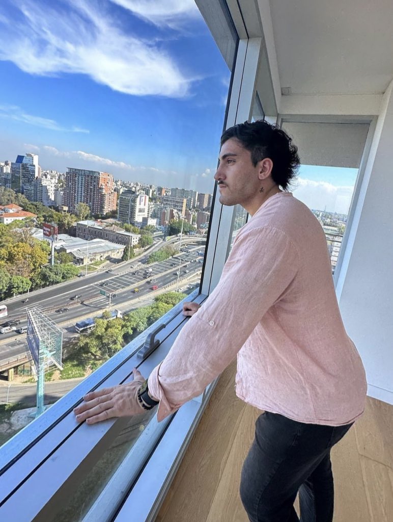 yo esperando que alguien me saque a pasear