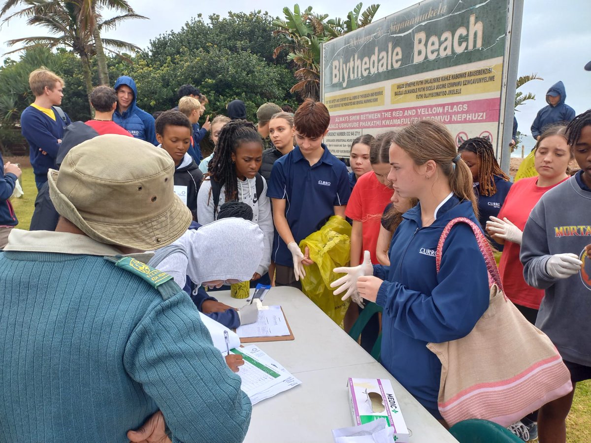 UMngeniUThukela's tweet photo. UMngeni-uThukela Water, Students, volunteers, and partners unite to restore Blythedale Beach for #InternationalCoastalCleanup2023, leaving only footprints of commitment to environmental preservation. ππΏ #LeaveOnlyYourFootprints #TakingAction
#coastalcleanup
#WaterIsLife https://t.co/S51VoOatQe