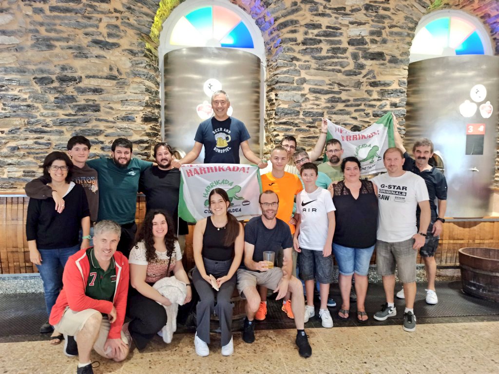 Harrikada Curling tweet media