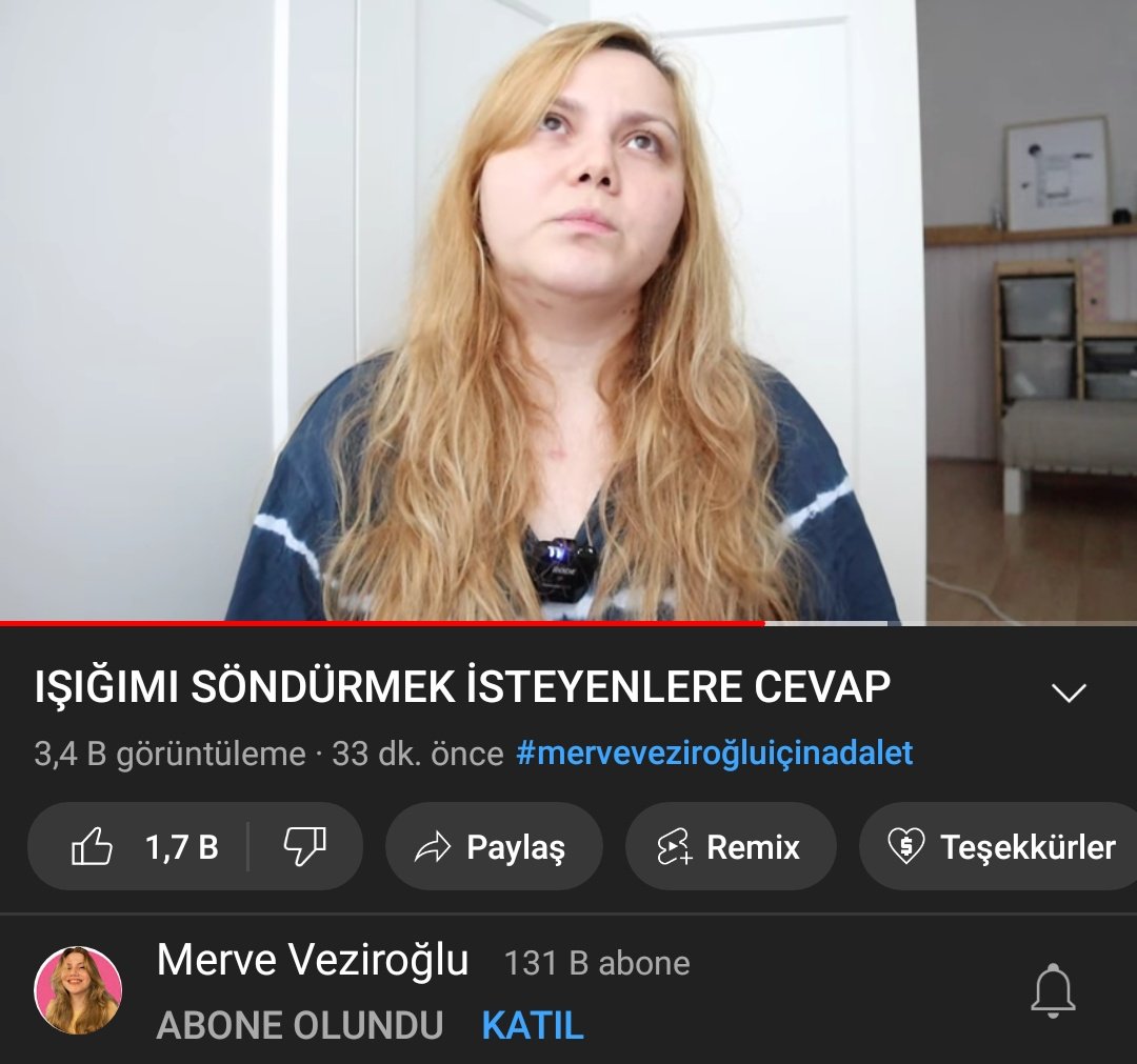 vaIeriadelrey's tweet photo. merve veziroğlu olan olayla ilgili böyle bir video yüklemiş anlattıkları çok korkunç yaşadıklarını tahmin bile edemiyorum çok üzücü gerçekten hâlâ böyle olaylar yaşanırken belli bir kesimin "mizah" adı altında kadın cinayetlerini kullanması bu gibi olayların yaşanmasının ne kadar "basit" olduğunun da göstergesi umalım ki yasa düzenlemeleri yapılıp olayın ciddiyetinin farkına varılsın.