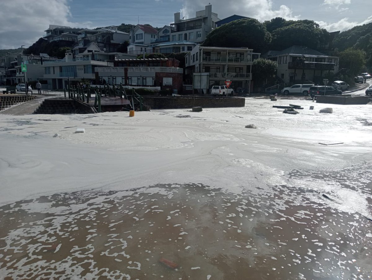 Abramjee's tweet photo. Cape Coast: Victoria Bay, Herolds Bay &amp; parts of Eastern Cape also. https://t.co/i4zEZKikWq